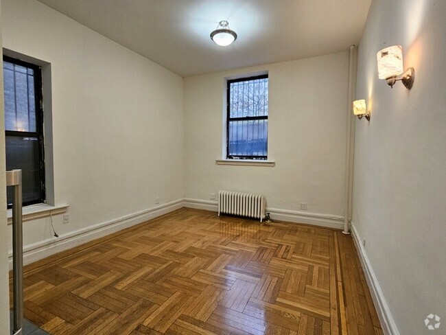 Building Photo - 664 W 163rd St Unit 8 Rental