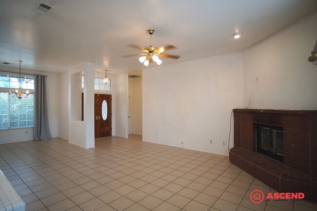 Photo - Phenomenal Home Located Off Brimhall and Renfro!