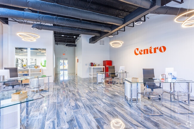 Oficina de arrendamiento - Centro Studio Homes