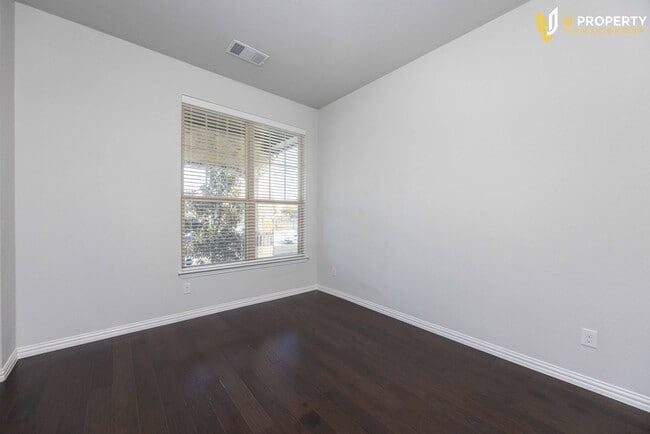 Photo - What's special