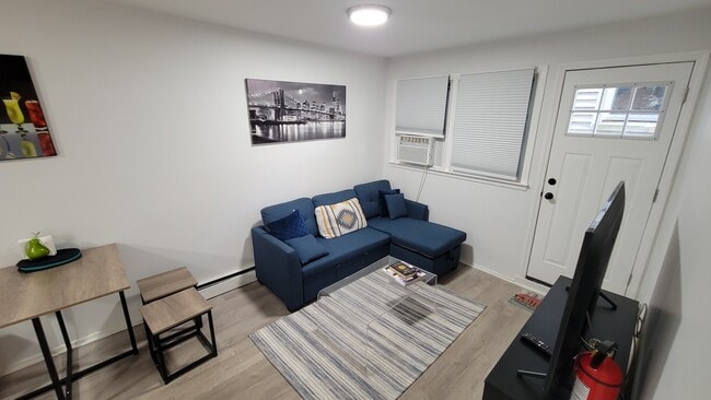 Building Photo - 6105 Palisade Ave Unit G