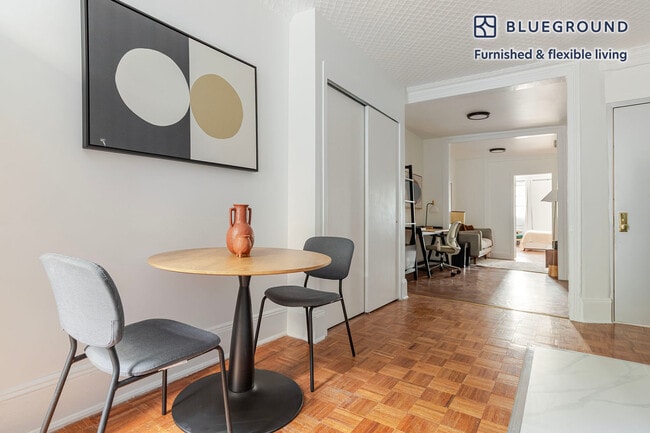 Photo - 327 E 10th St Unit FL2-ID2161