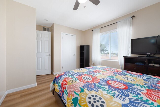 Photo - Don't miss the chance to rent this fully f...