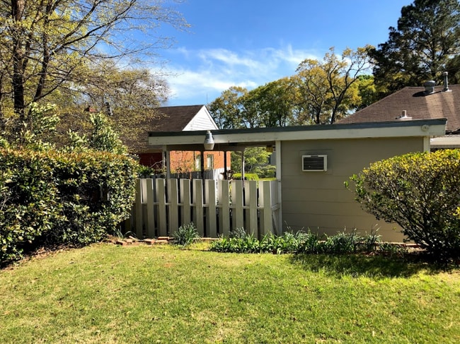 Photo - 2807 Mallory St