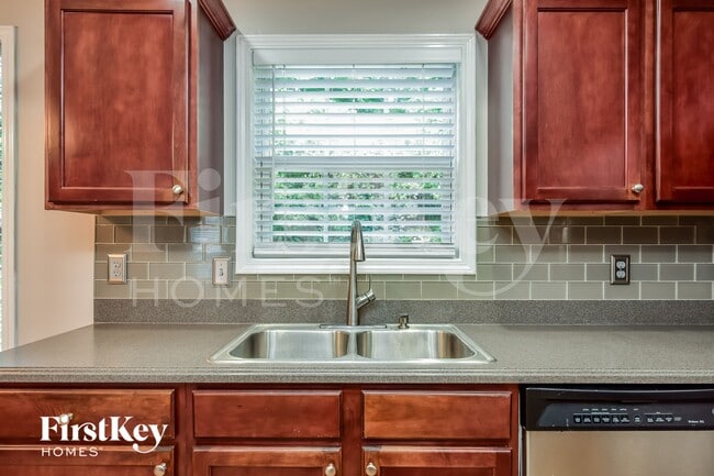 Photo - 6014 Fairing Drop