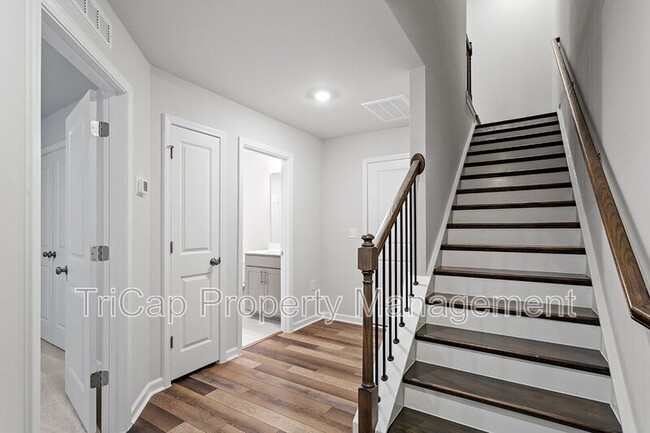 Photo - 1707 Chirping Trl