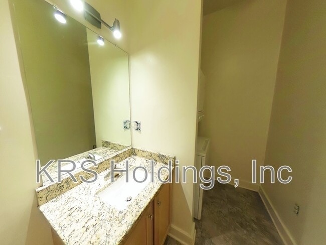 Photo - 123 E Broad St Unidad 2D