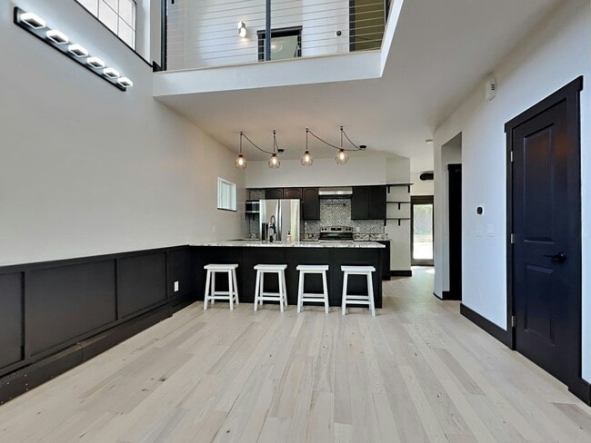 Building Photo - 4944 W 46th Ave