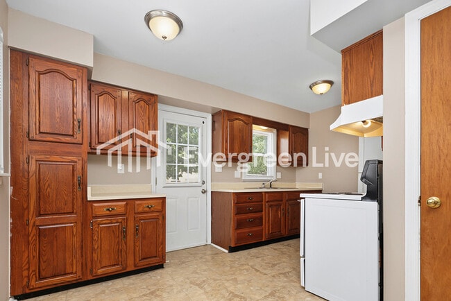 Photo - 1603 Rangeley Ave