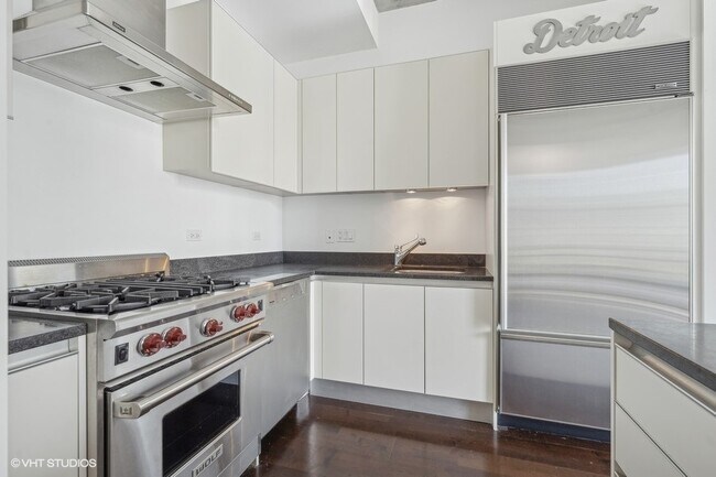 Photo - 600 N Fairbanks Ct Condo Unit 1704