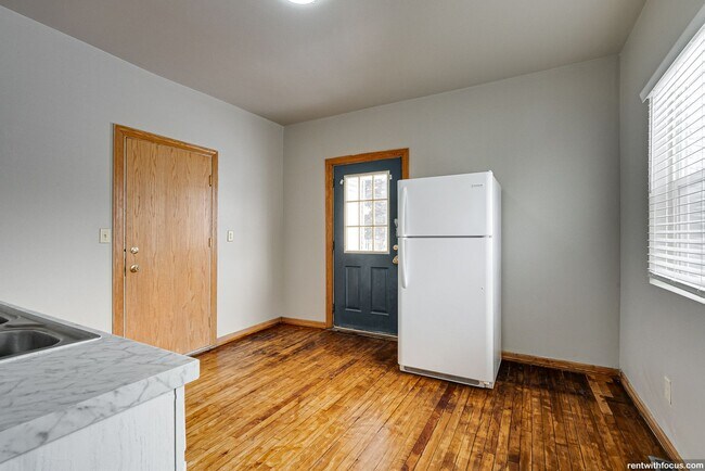 Photo - 618 N Ashland Ave