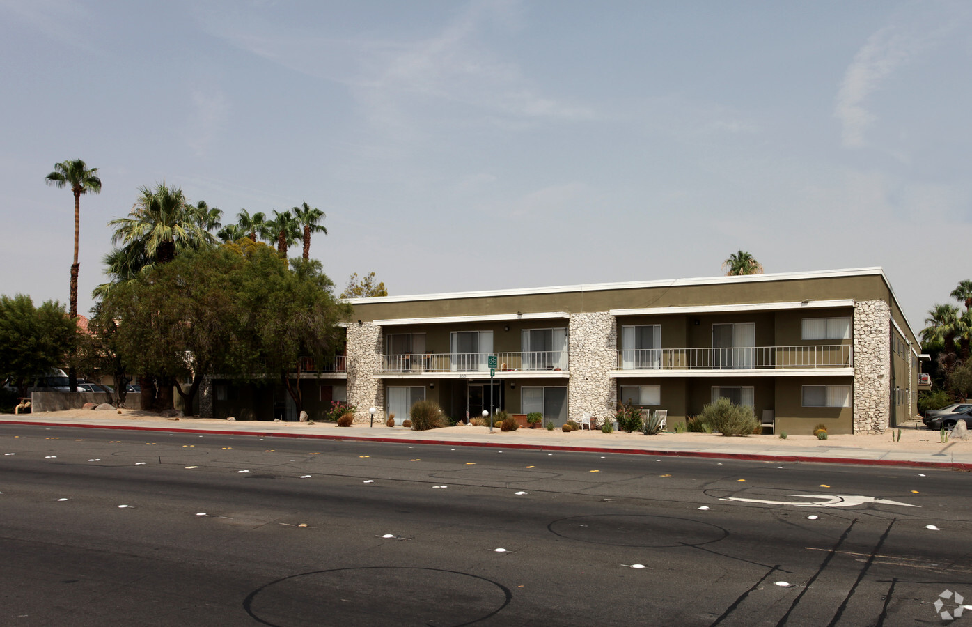 Continental Gardens - Continental Gardens Apartments