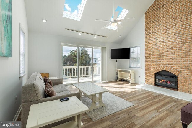 Photo - 10429 Brighton Rd