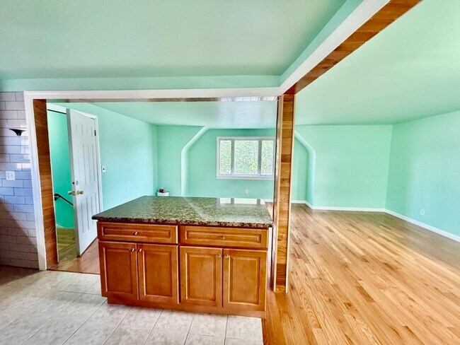 Photo - 15 Suburbia Dr Unit 2