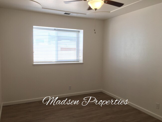 Photo - 3019 Coach Lite Dr