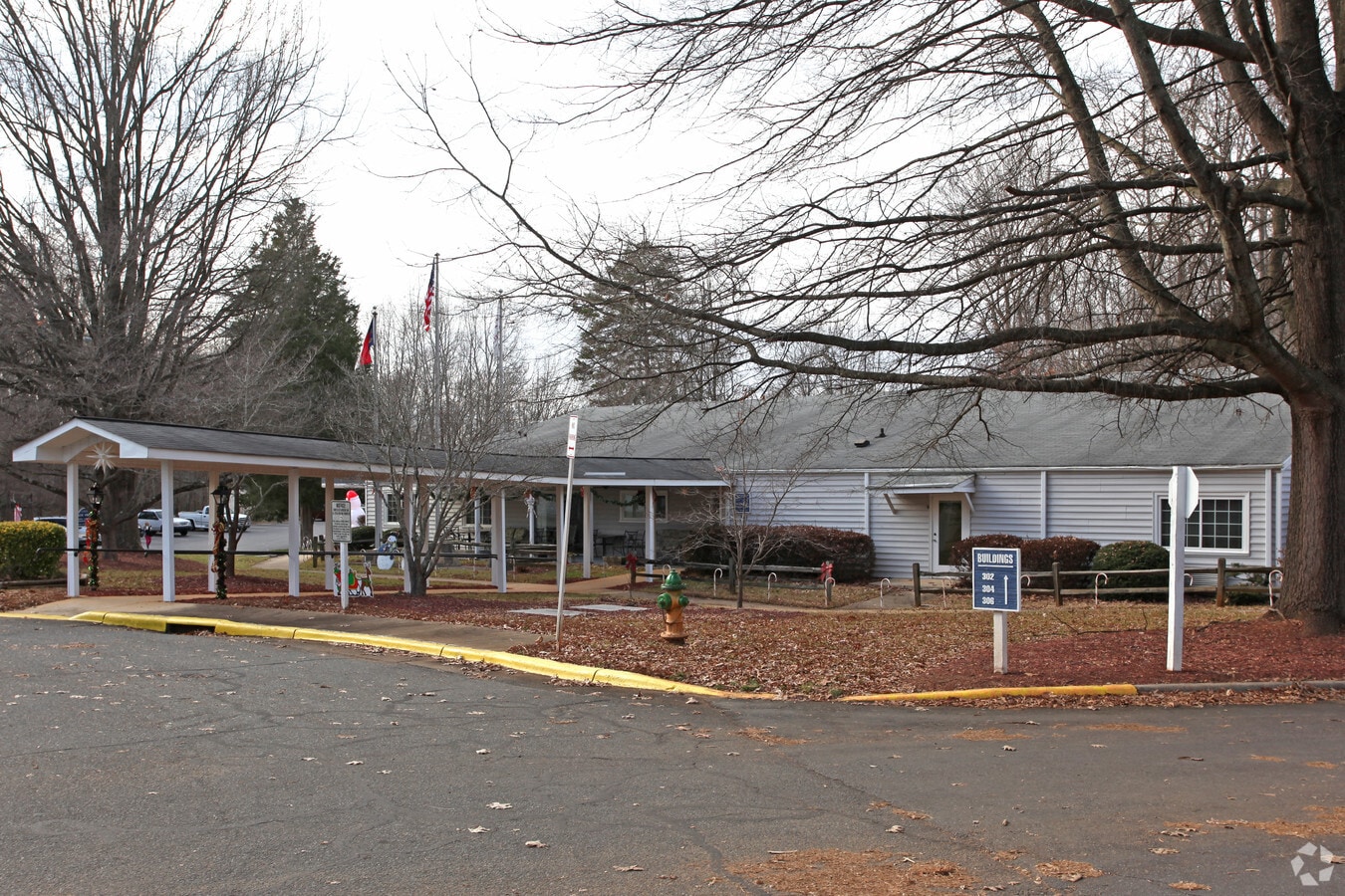 Photo - Country Village Apartments