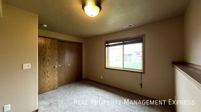 Photo - 2508 N Aidan Ave