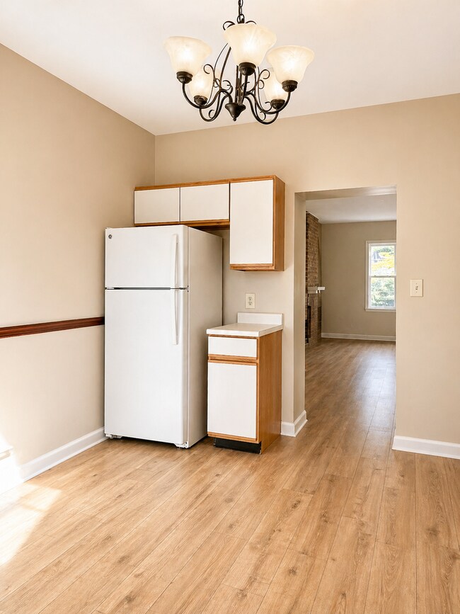 Photo - *** Amazing Apartment in Mt. Washington * Pet Friendly * Duplex style * Available Now * Spacious ... Unit 170