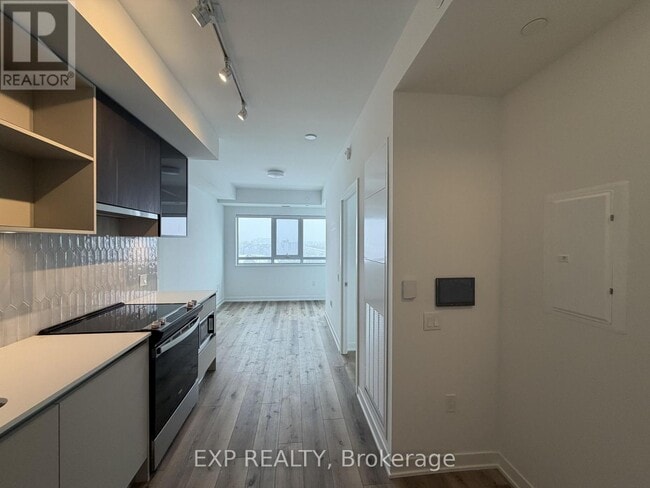 Photo - 395 Dundas St W Unit 628