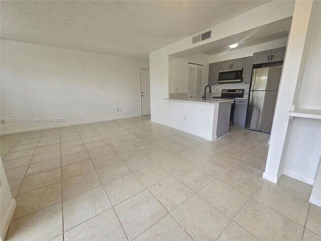 Photo - 1247 SW 46th Ave Unit 1211
