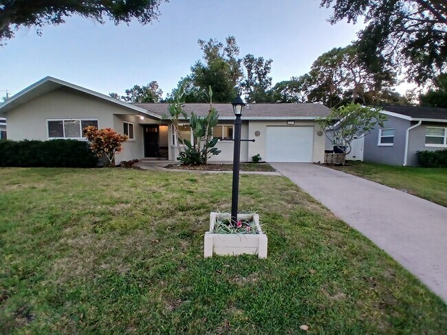 Photo - 5682 45th Ave N House