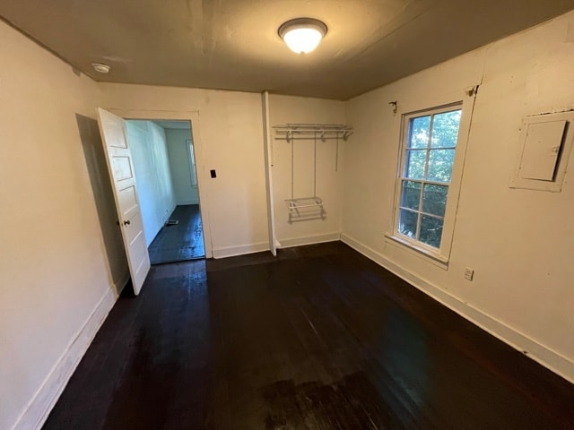 Photo - 318 E 12th St