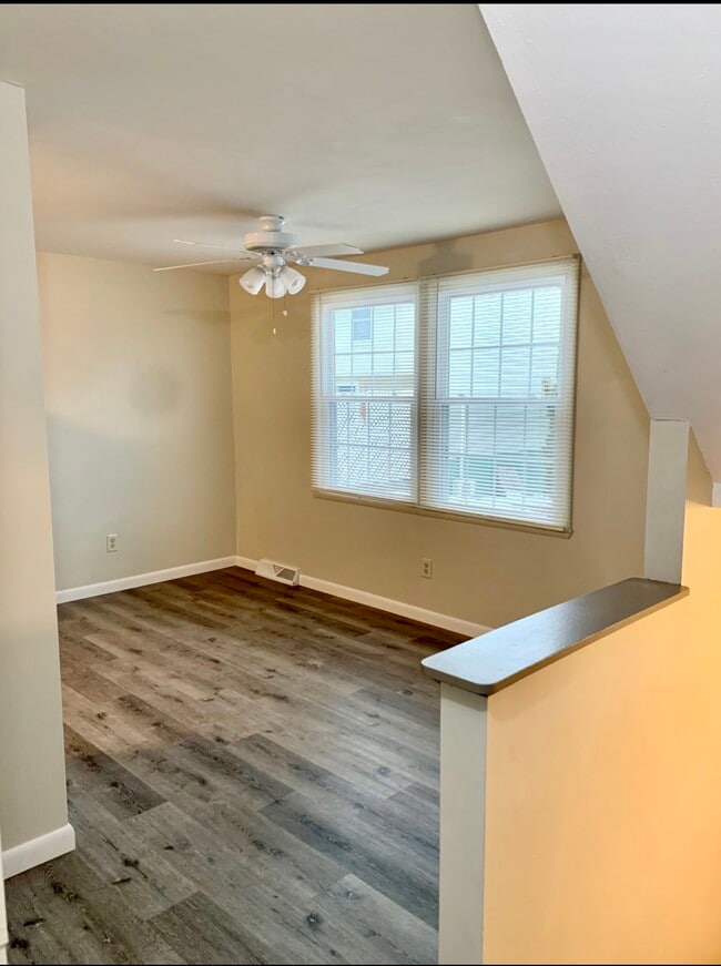 Photo - 8415B Shallowcreek Rd