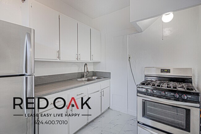 Photo - 915 Grattan St Unit 309