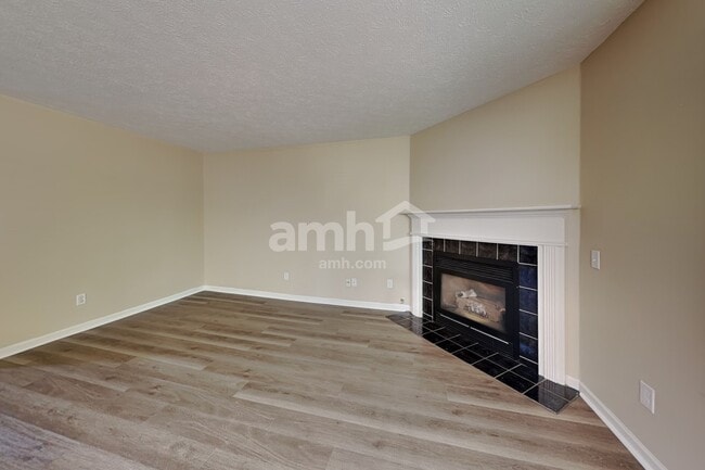 Photo - 5964 Keensburg Dr