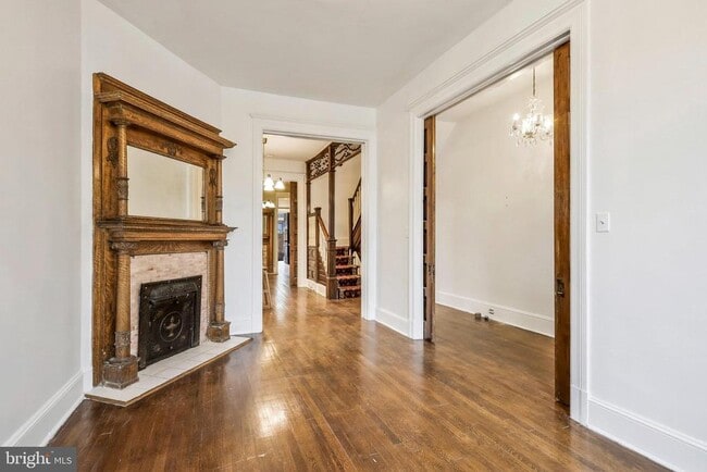 Photo - 30 R St NW