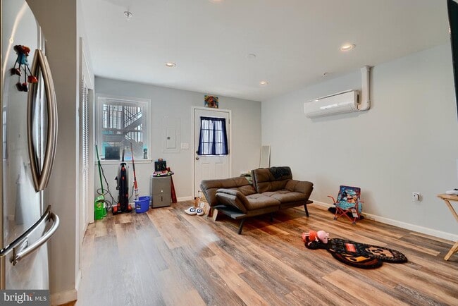 Photo - 1729 Guilford Ave Unit 2