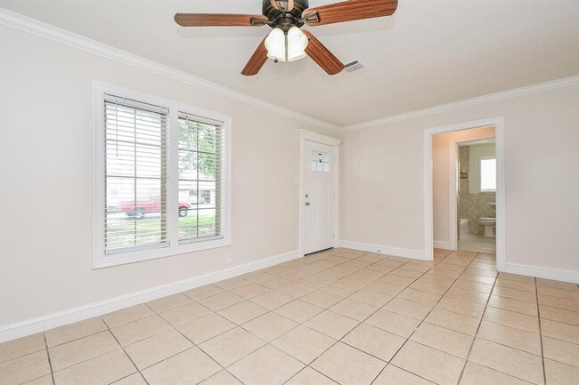 Photo - 44 Farrell St