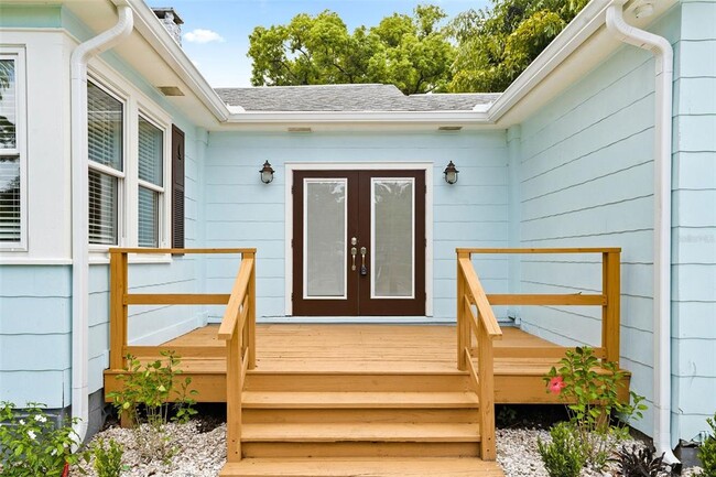 Photo - 205 Garden Cir N