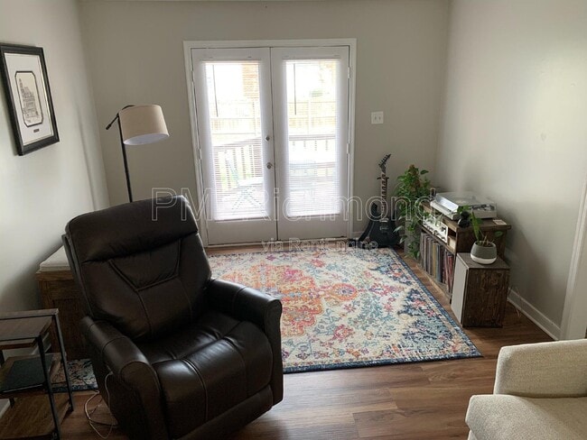 Photo - 1703 Danhurst Dr