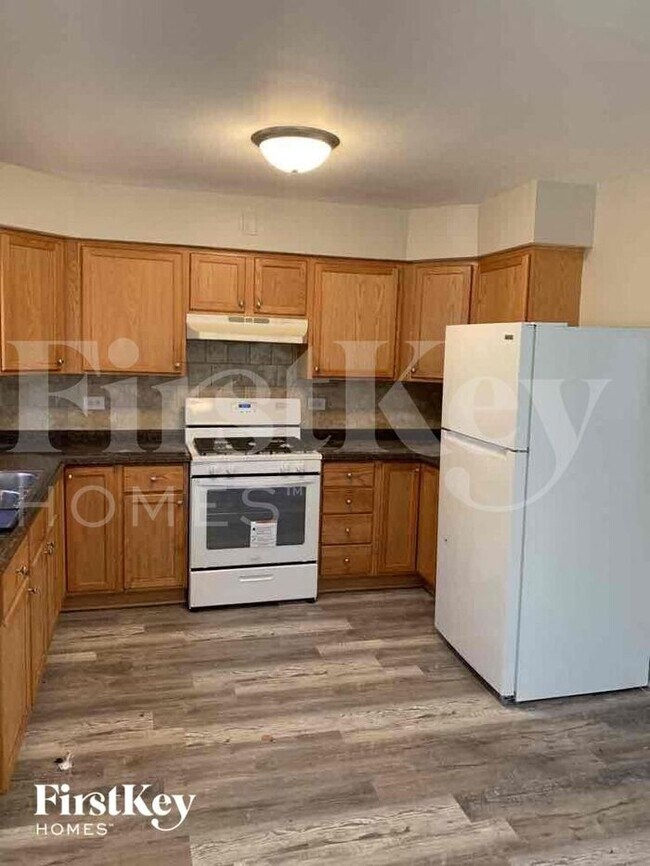 Photo - 17415 Burnham Ave