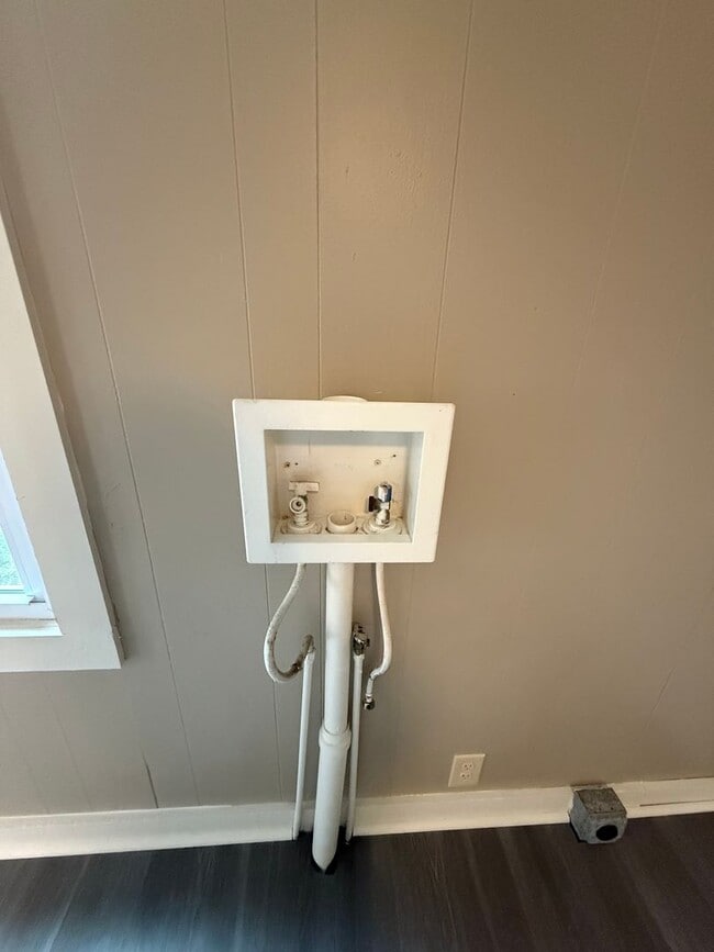 Photo - Charming 2-Bedroom Duplex in a Convenient ...