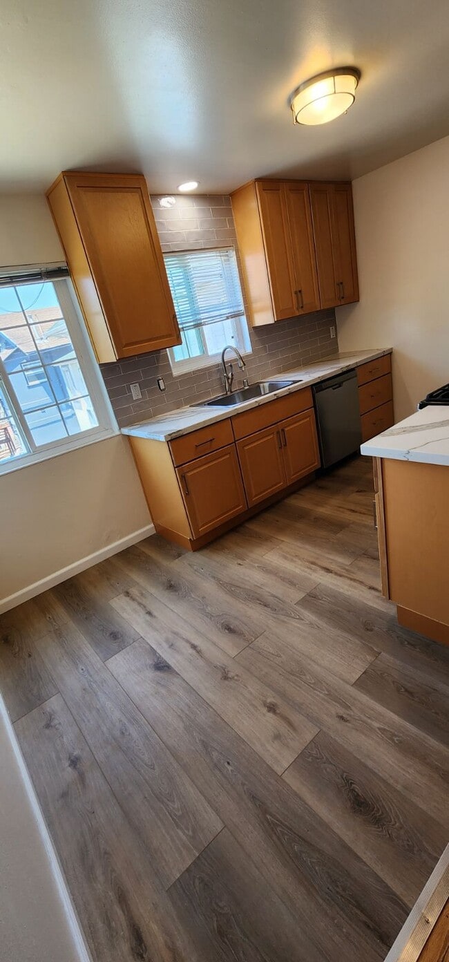 Building Photo - 845 Apgar St Unit D Rental