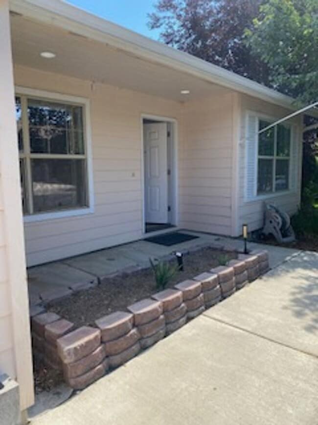 Photo - NW Redmond on a huge lot!