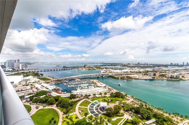 Building Photo - 50 Biscayne Blvd Unit 4506 Rental