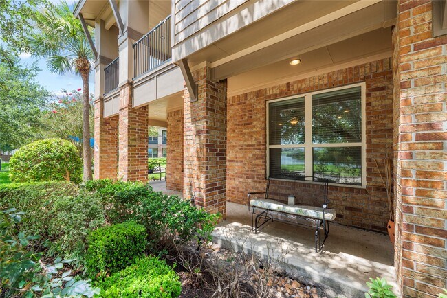 403 Marina View Dr