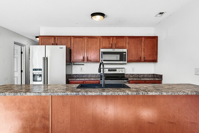 Photo - 177 Kelly Cir