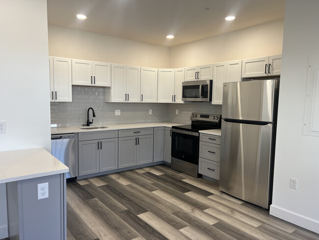 Kitchen - 24 S Elm St Apartments