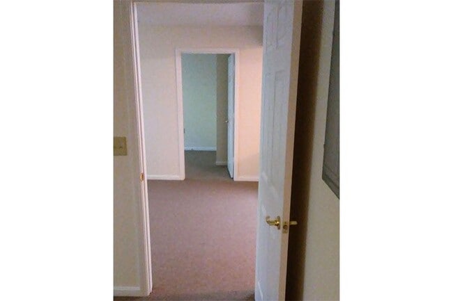 Photo - CREEKSIDE SENIOR APARTMENTS