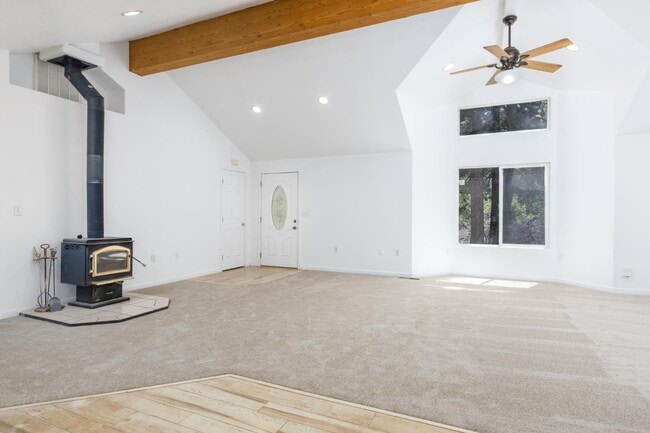 Photo - 6885 Kings Row Dr