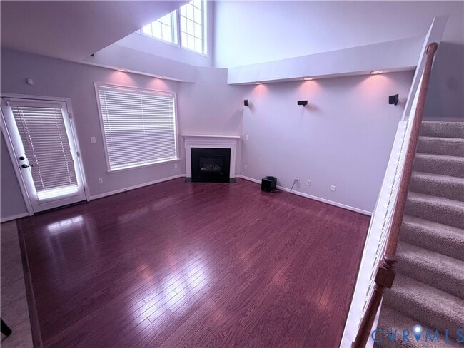 Photo - 936 Jamerson Ln