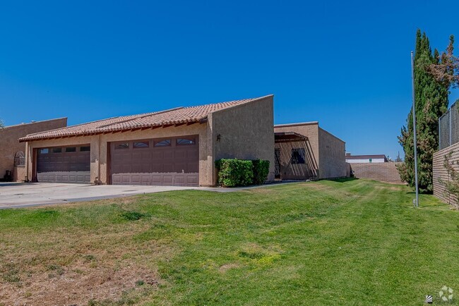 Building Photo - 2650 S Los Amigos Dr Rental