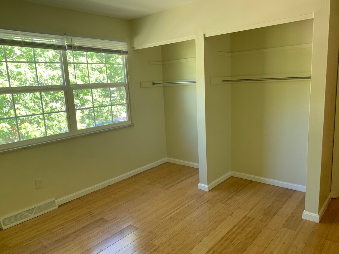 Photo - 102 Apple Ln (Milford, OH)
