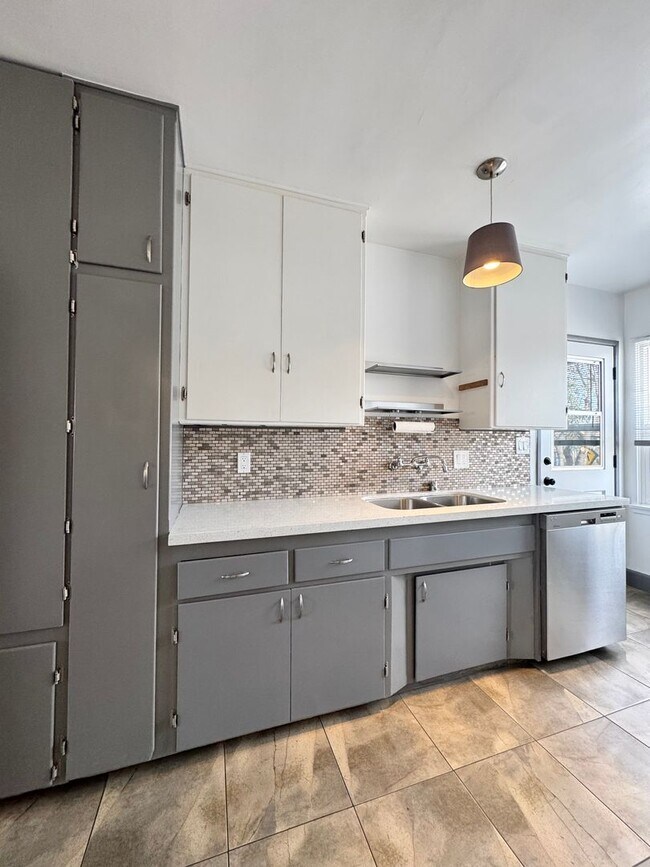 Photo - 12556 Washington Blvd