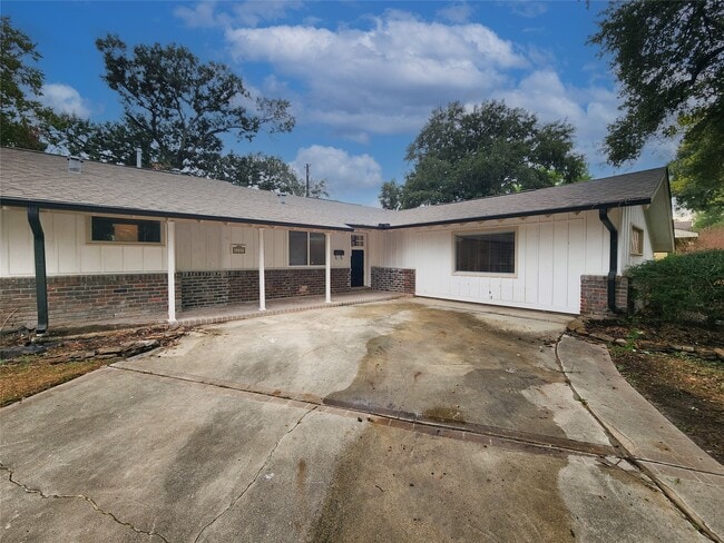 Photo - 5603 Arboles Dr