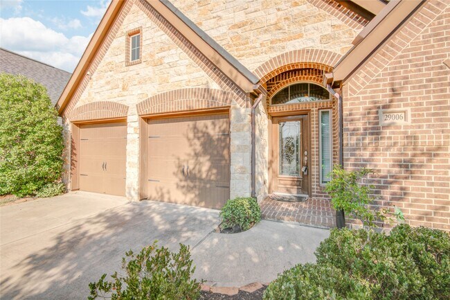 Photo - 29006 Crystal Rose Ln